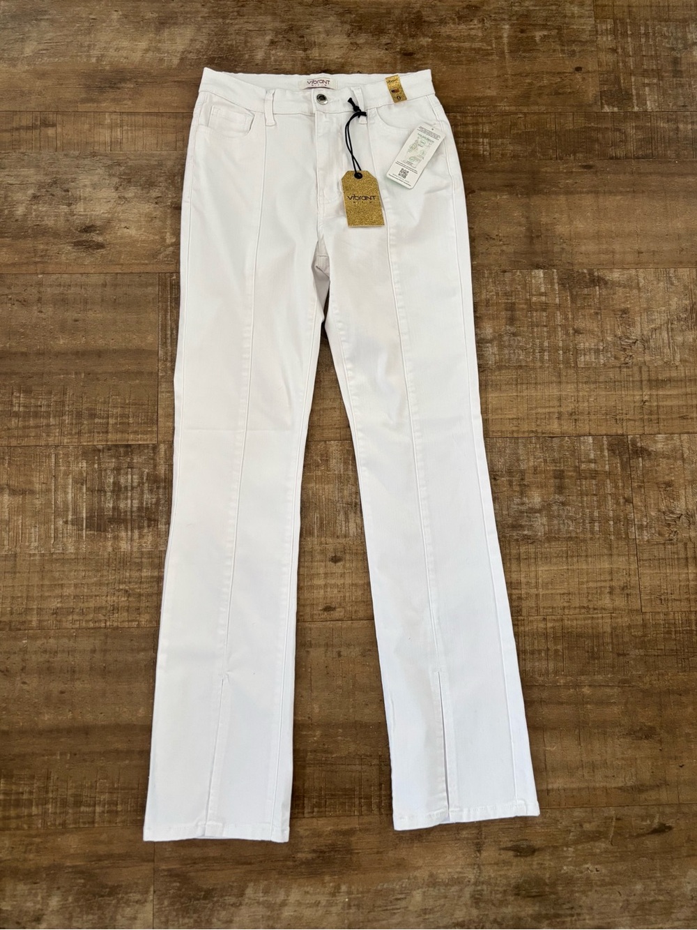 NWT Vibrant Miu White Splat front slit hem denim size 9 (28" waist x 32")